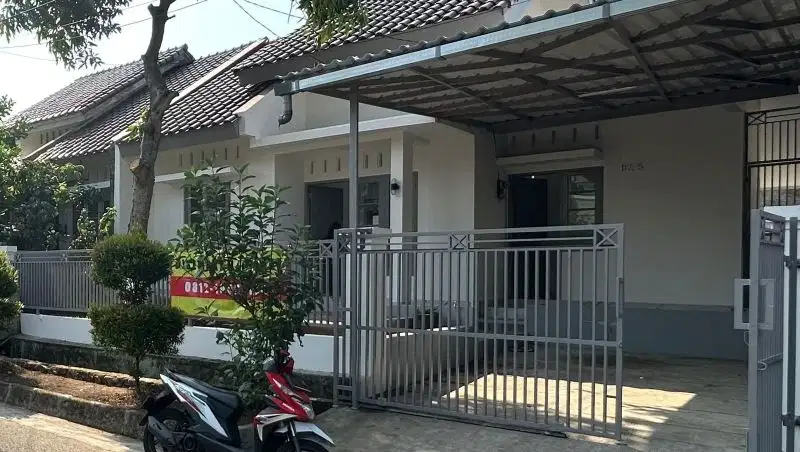 Dijual murah  rumah baru selesai bangun di Bella Casa dekat sta. depok
