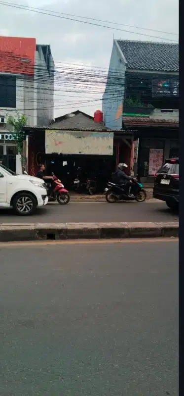 Dijual cepat kios dipinggir jalan berikut mesin bubut di Sawangan