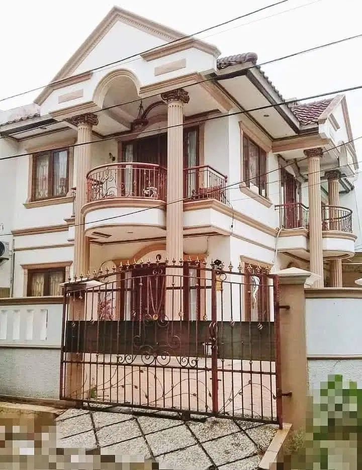 DIJUAL RUMAH 2,5 LANTAI DALAM PERUMAHAN CITRA GARDEN 5 KALIDERES