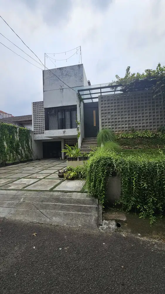 JUAL CEPAT ! RUMAH BAGUS DI KEBAYORAN BARU