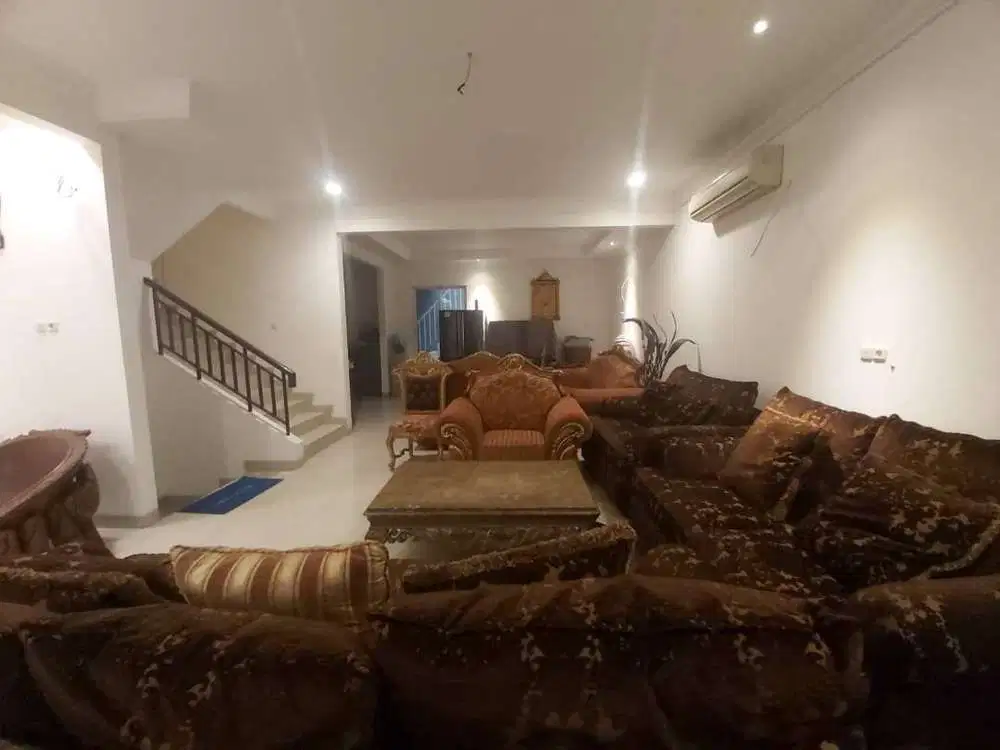 Vco - Dijual Cepat Rumah PIK Cluster Garden House 8x17