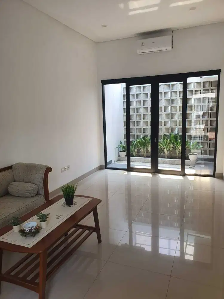 Rumah 2 Lantai di Graha Bintaro, Tangerang Selatan