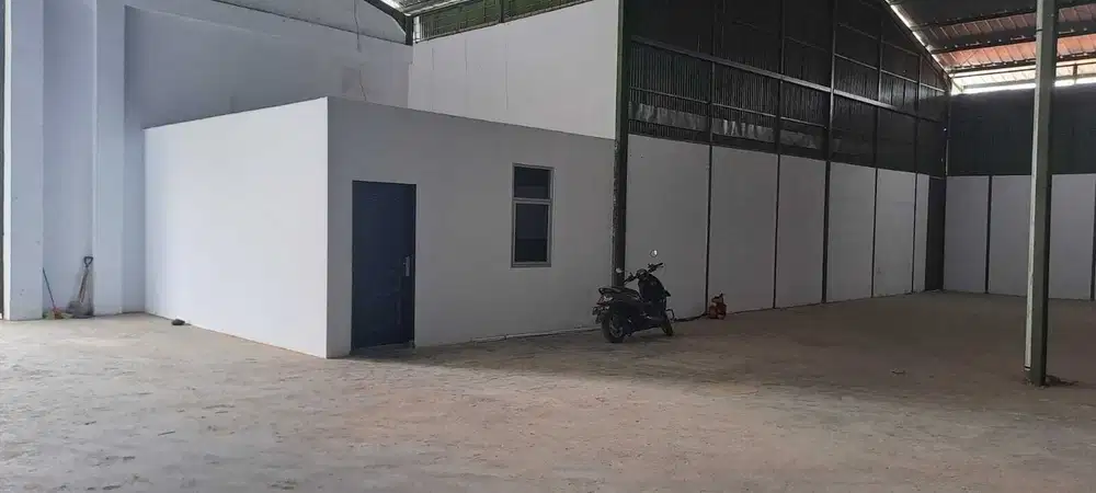 Di Sewakan Gudang Baru abis Renovasi di Cileungsi Bogor