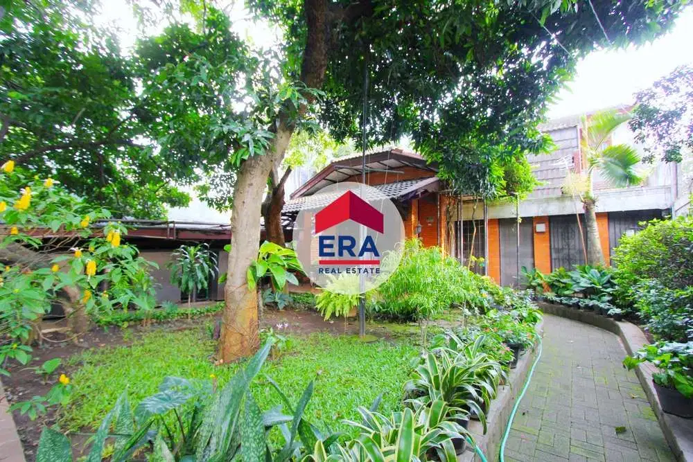 Dijual Rumah Butuh Cepat di Hj Jaya Tmn Cilandak,dkt St. MRT Fatmawati