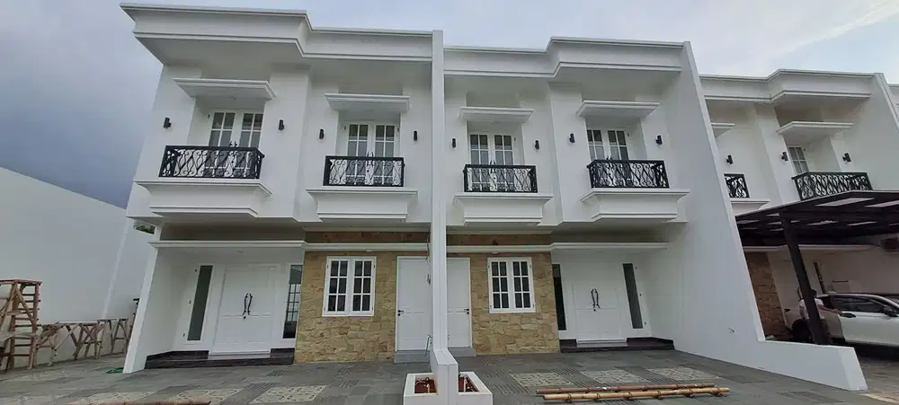 Cluster cantik mewah dan Strategis di Pondok Bambu Jaktim