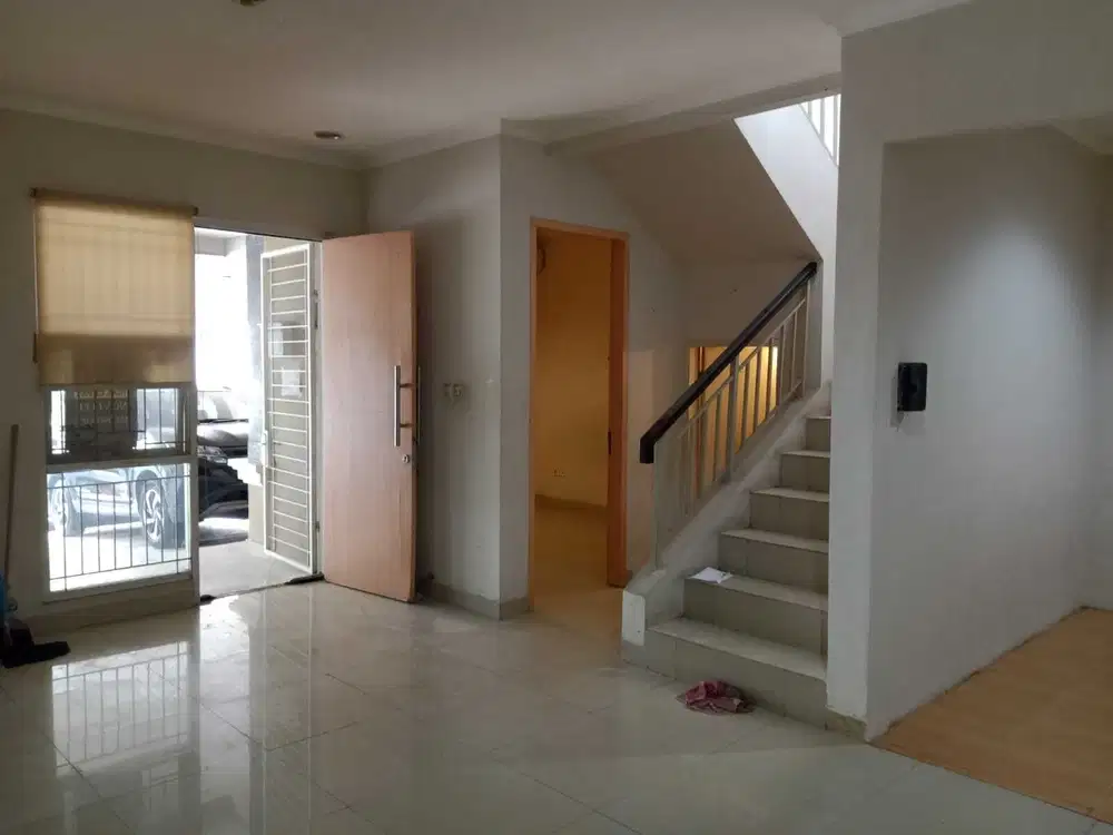 Di Jual Rumah Cluster Fiordini IL Lago Gading Serpong