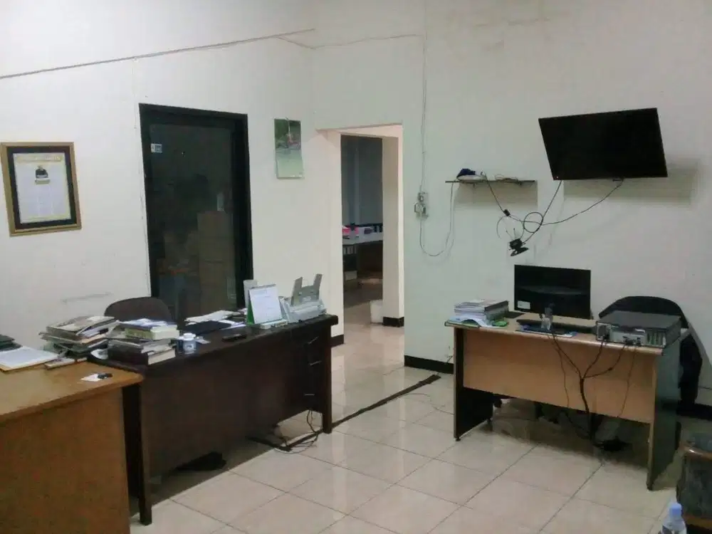 DIJUAL RUKO TIGA LANTAI DI PUSAT KOTA  DAERAH JAKARTA BARAT