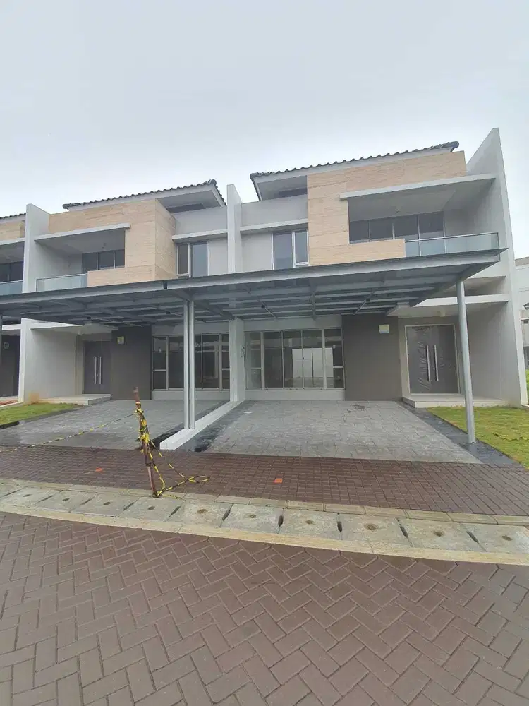 DIJUAL Rumah FULL BANGUNAN uk 8x20 Golf Island PIK CUMA 12 unit 6.35M