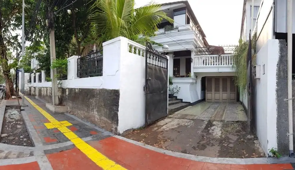 DIJUAL RUMAH TINGGAL 2 LANTAI AREA TEBET RAYA LOKASI MENARIK