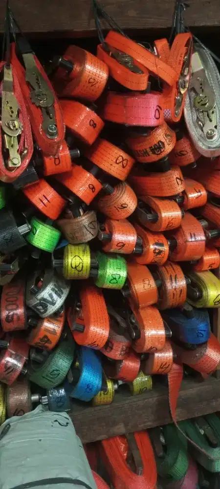 Tali mobil dan tali motor