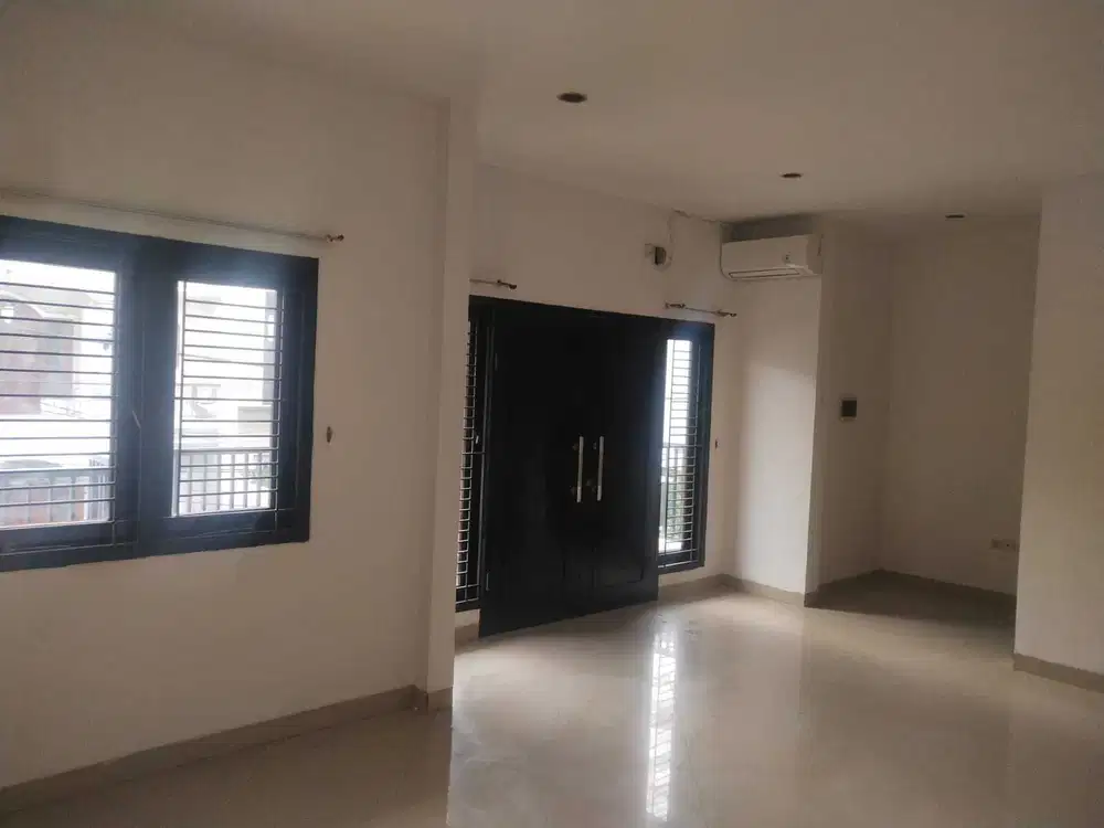 JUAL RUMAH BAGUS SIAP HUNI KELAPA GADING JAKARTA UTARA SEMI FURNISHED