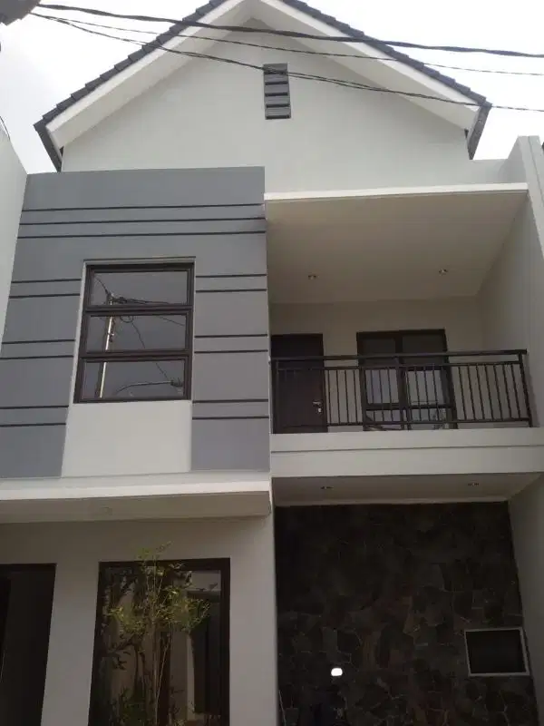 Rumah cantik, rapi dan terawat di dalam Cluster dekat Stasiun Sudimara