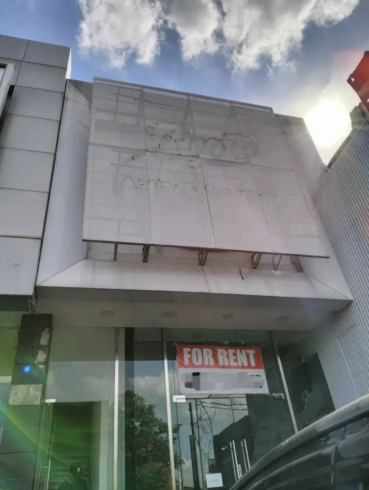 Disewa Ruko Kemang Raya Uk 300 m² 2lantai at Jakarta Selatan
