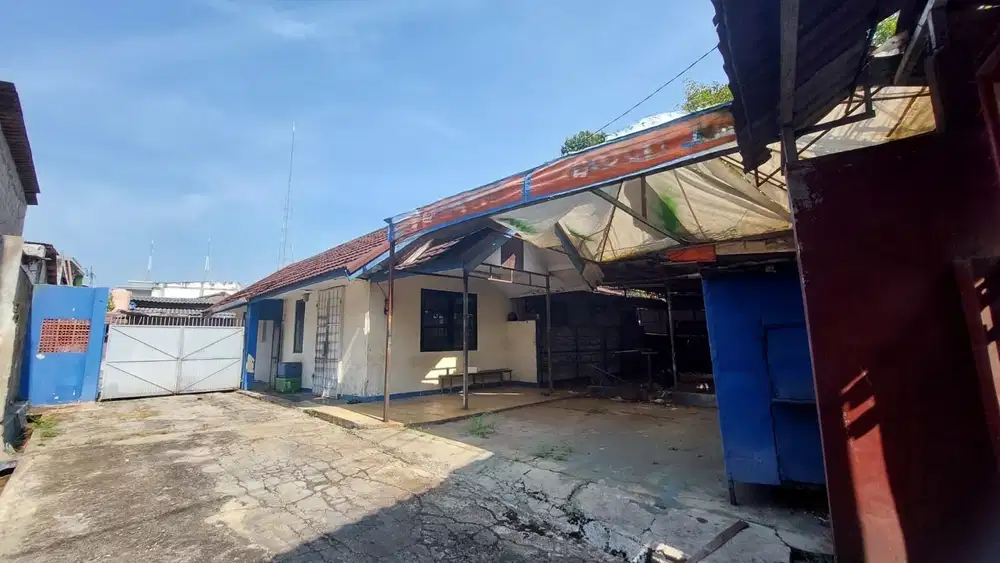 DIJUAL RUMAH EX WORKSHOP DESIGN INTERIOR DI AREA JOGLOG KEMBANGAN