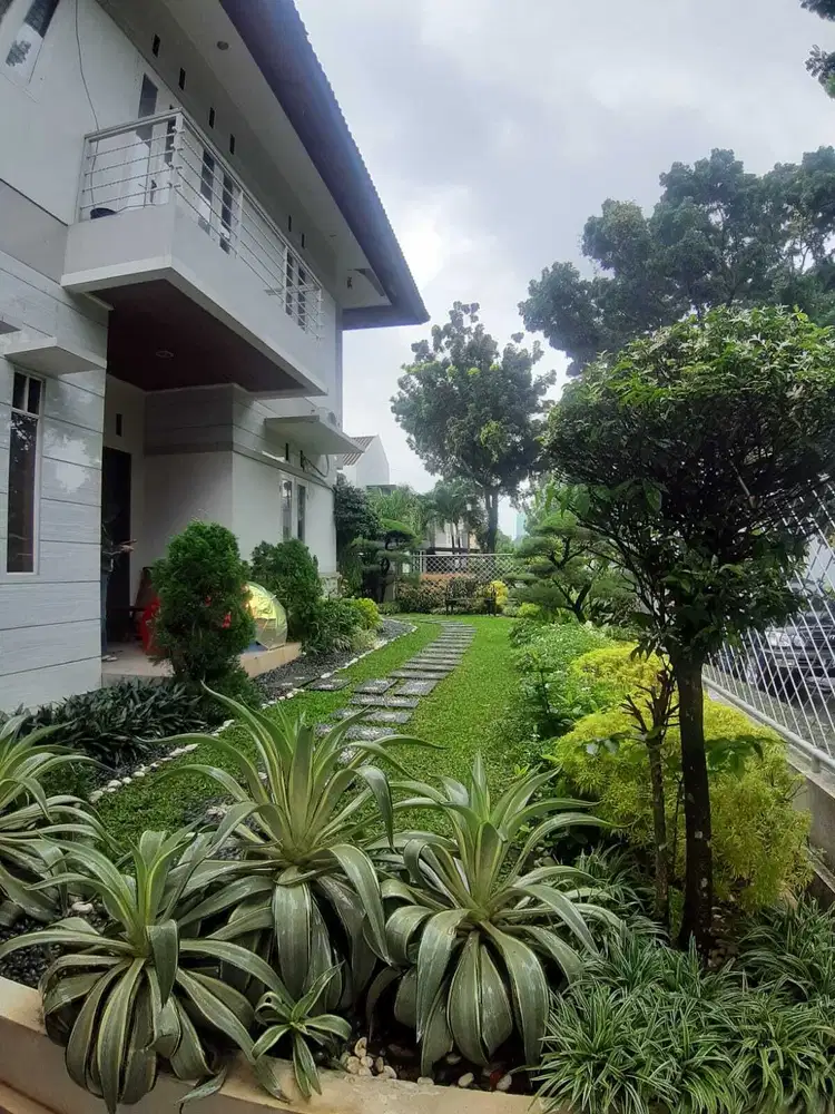 Rumah 2 Lantai di Menteng, Bintaro Jaya Sektor 7
