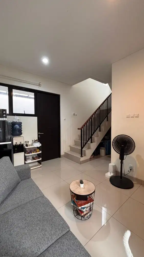 Dijual cepat rumah semi furnished di lavesh harapan indah Bekasi