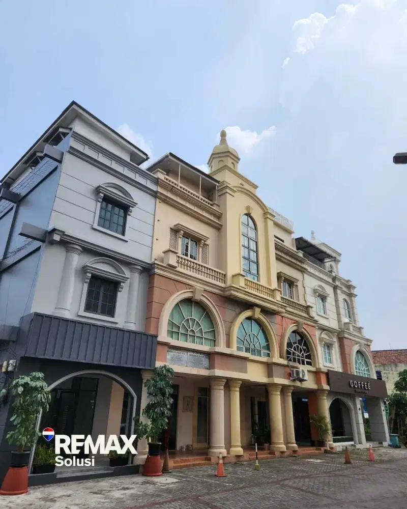 FOR SALE RUKO SIAP PAKAI DI TENDEAN SQUARE KEBAYORAN BARU JAKSEL;