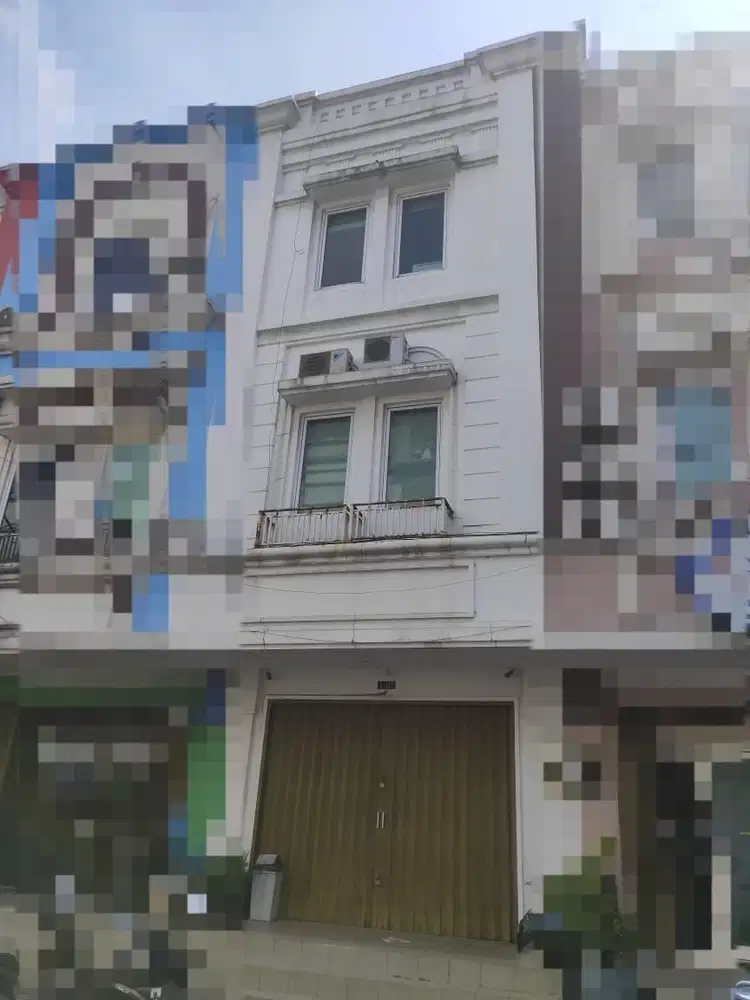 Dijual ruko 3 lantai Golden Madrid 2 seberang PS Modern BSD lama