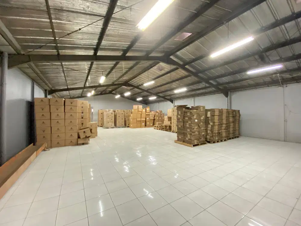 Disewakan murah Gudang diTaman Tekno BSD