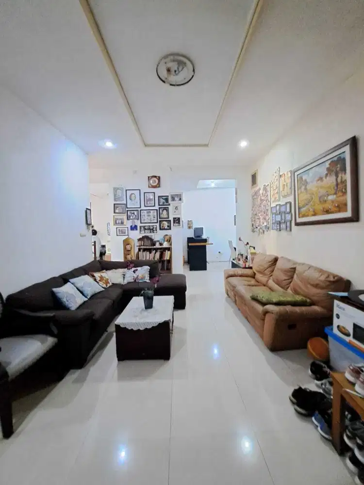 Dijual rumah rapi siap huni di Graha Permai Bintaro