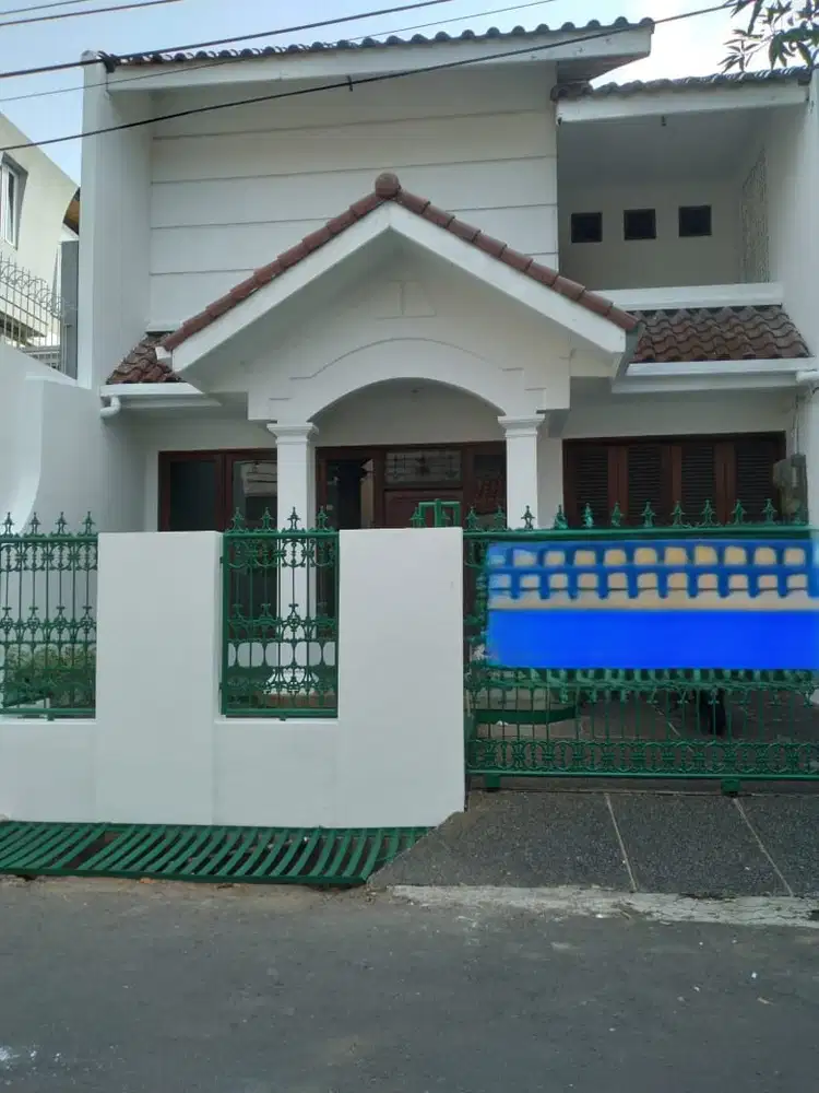 DIJUAL RUMAH 2 LANTAI KAWASAN DELTASARI GANDARIA DEKAT STASIUN MRT