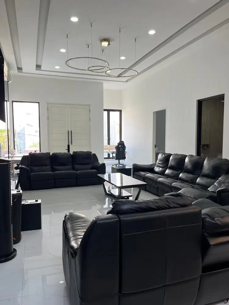 DIJUAL RUMAH MINIMALIS MEWAH DI PLUIT!