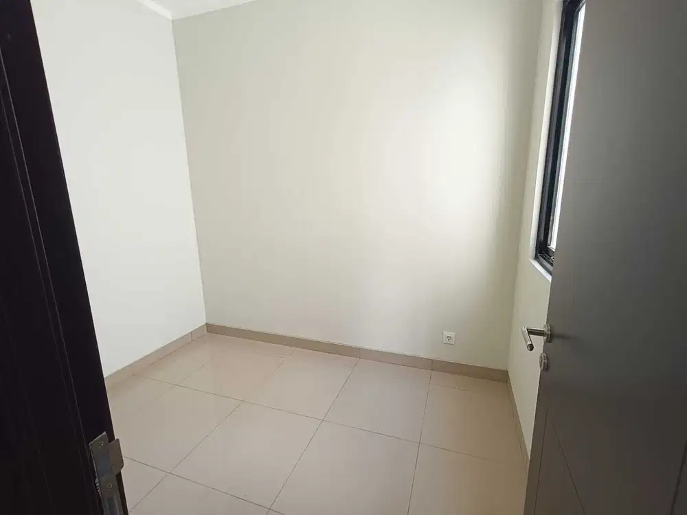 Dijual rumah bangunan baru di Summarecon crown gading, bekasi