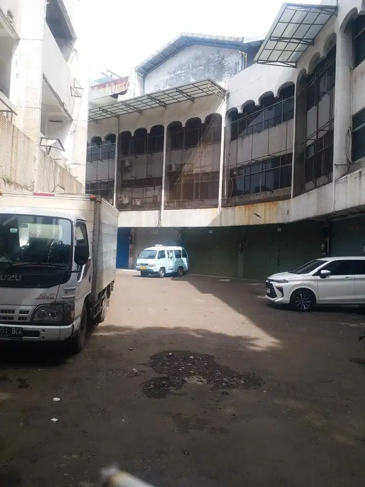 Dijual Cepat Ruko eks babyshop di Manggabesar, Jakarta Pusat