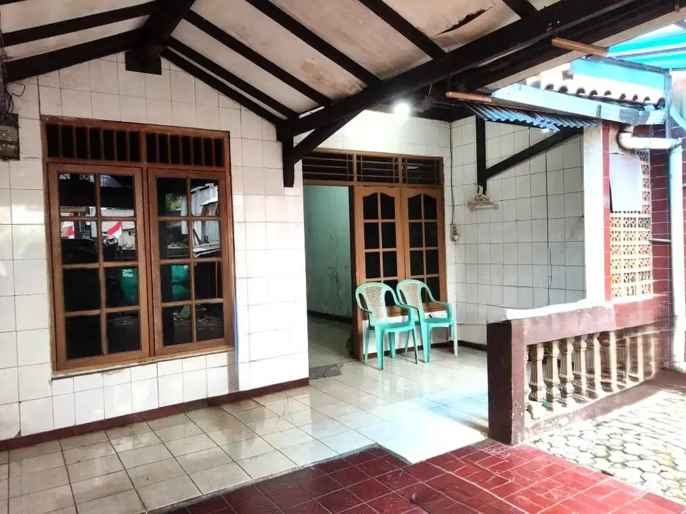 DIJUAL RUMAH 2 LANTAI AREA CIRACAS DEKAT TERMINAL KAMPUNG RAMBUTAN