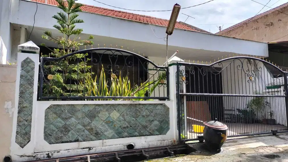 Rumah Siap Huni Ngagel Timur Tengah Kota Surabaya