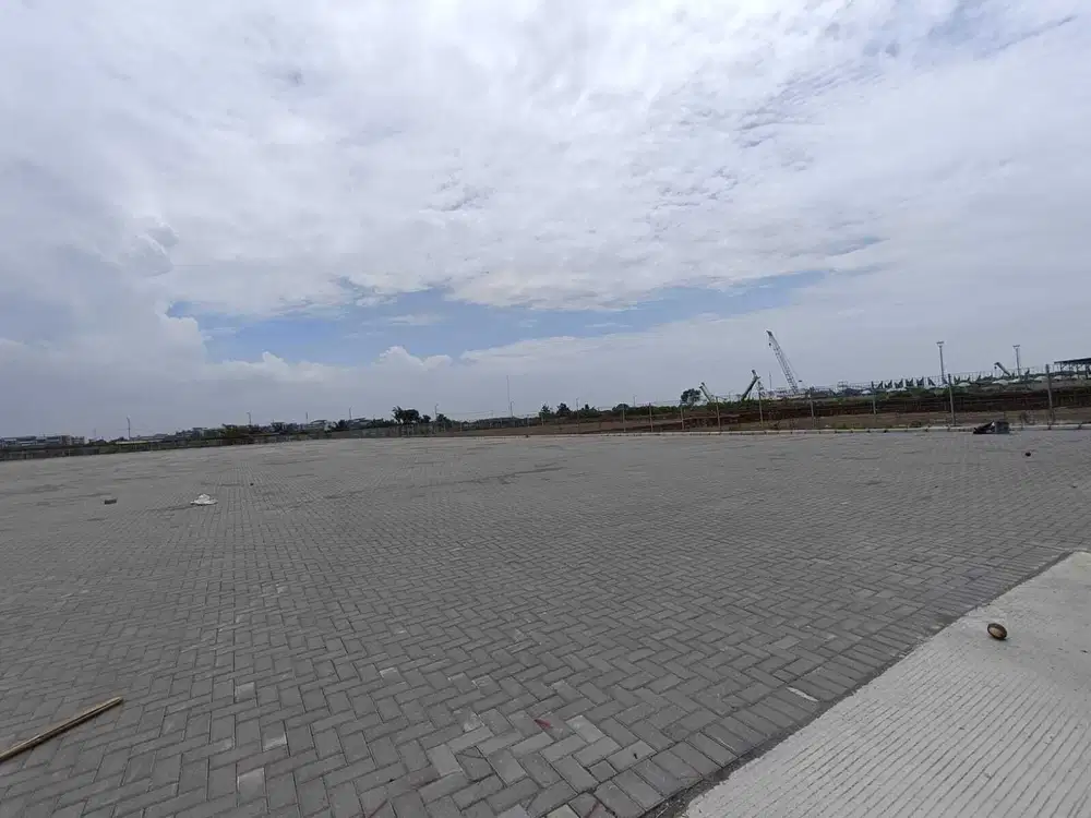 Sewa Lahan Open Yard 1ha Marunda Center sudah Conblock