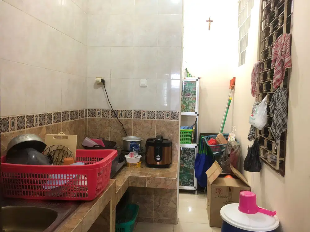 DIJUAL RUMAH TINGGAL 1,5 LANTAI KAWASAN DURI KEPA KEBON JERUK