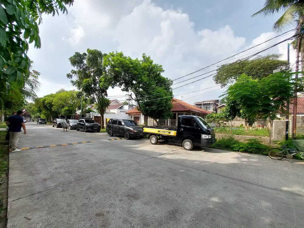 Rumah murah kemang selatan selangkah ke Antasari hitung tanah saja