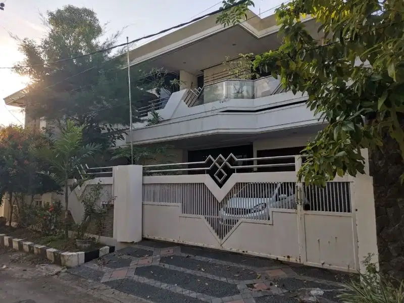 RUMAH DHARMAHUSADA INDAH TIMUR SIAP HUNI JARANG ADA SUPER ISTIMEWAH