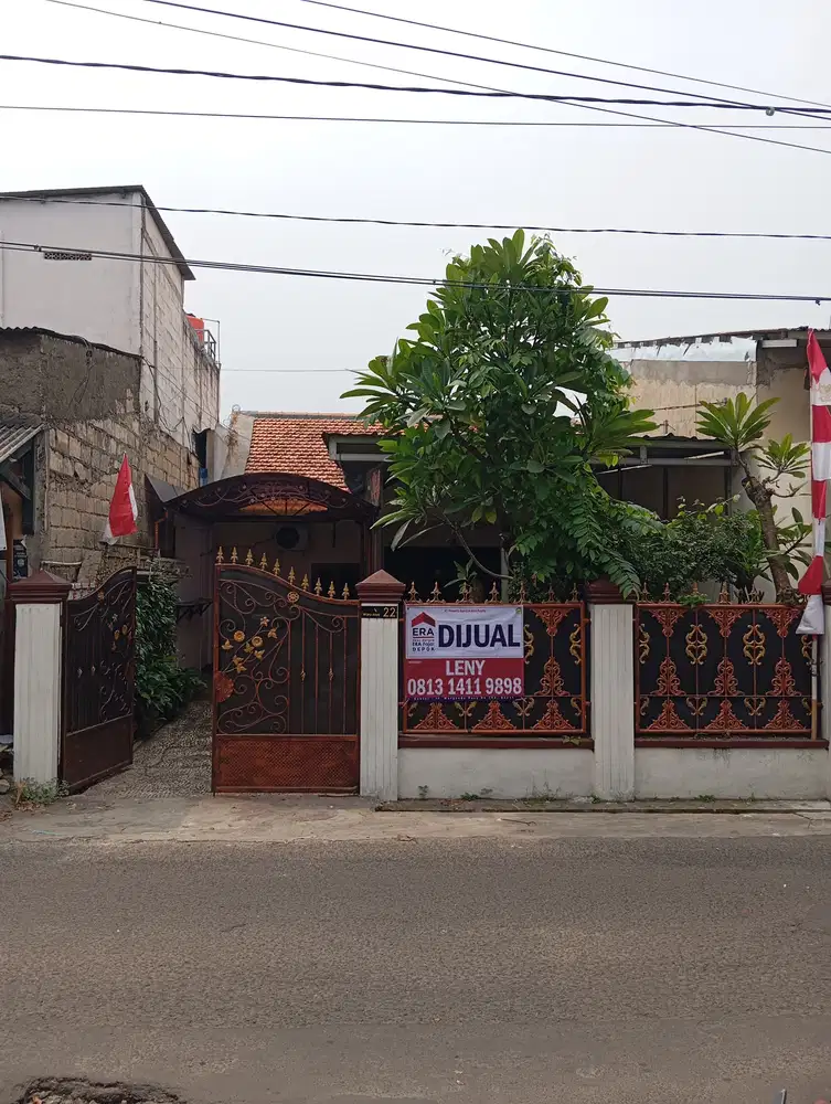 Dijual Rumah Strategis Pinggir Jalan di Juanda, Depok