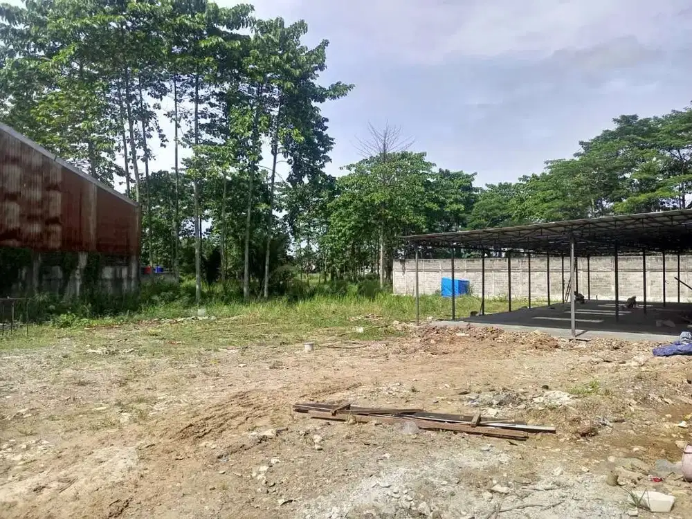 Dijual gudang = mess karyawan di Bulakan Bitung Jaya - Tangerang