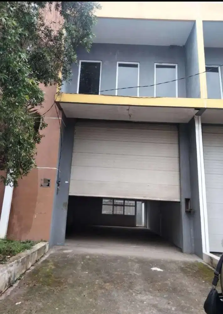 Dijual gudang di pergudangan Bizpoint Cikupa Tangerang