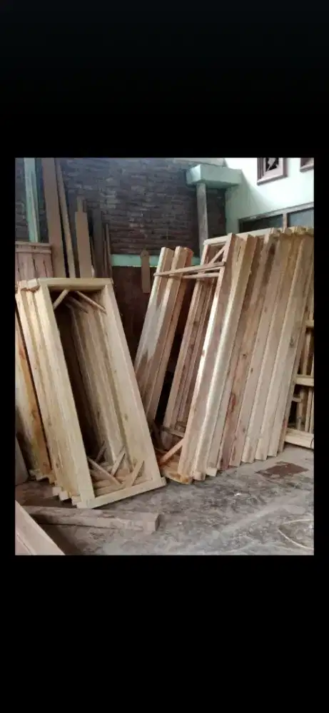 Kusen pintu dan jendela