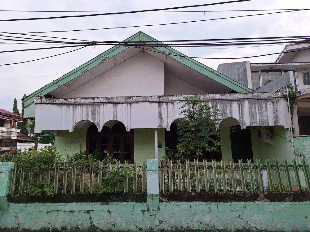Kelapa Gading Permai. Rumah 1 1/2 Lantai. Hadap  Timur
