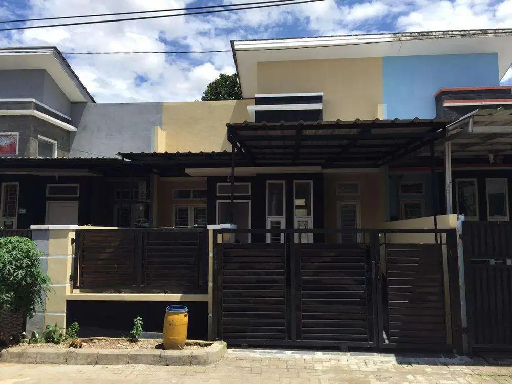 Rumah area serua indah ciputat 10 menit statsiun sudimara