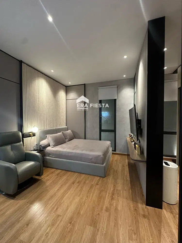 Rumah Mewah Full Furnished The Zora BSD City Full Renovasi