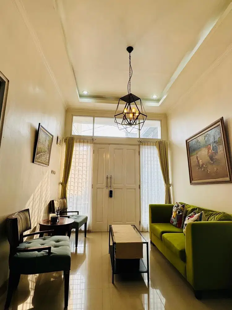 Dijual rumah full furnished di dalam cluster di Graha Raya Bintaro