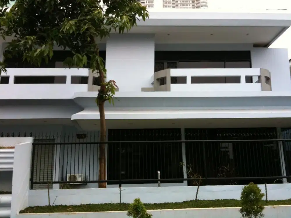 Dijual Rumah  Karang Asem Tengah uk 425 m2 , 4br Best Location At Jaka