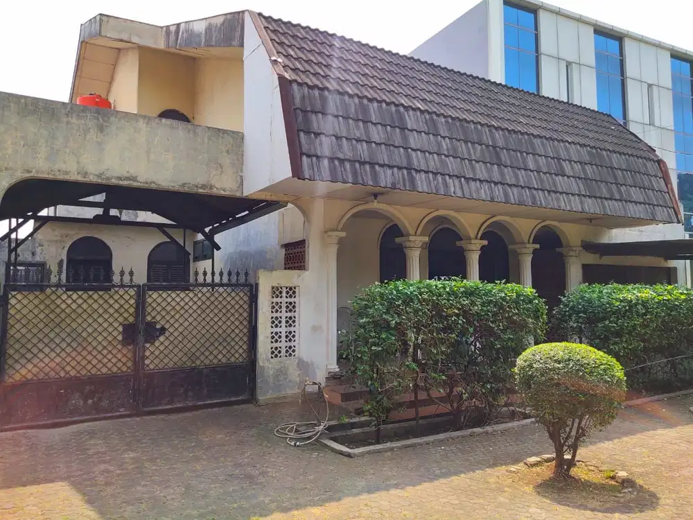 DIJUAL RUMAH TINGGAL HALAMAN LUAS KAWASAN PEJATEN BARAT PASAR MINGGU