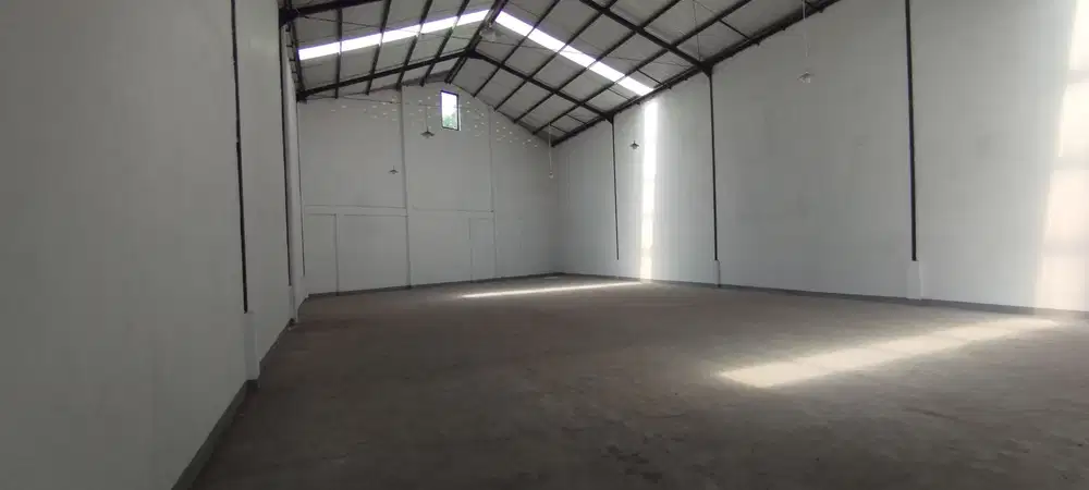 GUDANG SEWA PAKIS MALANG ADA KANTOR 2 LANTAI