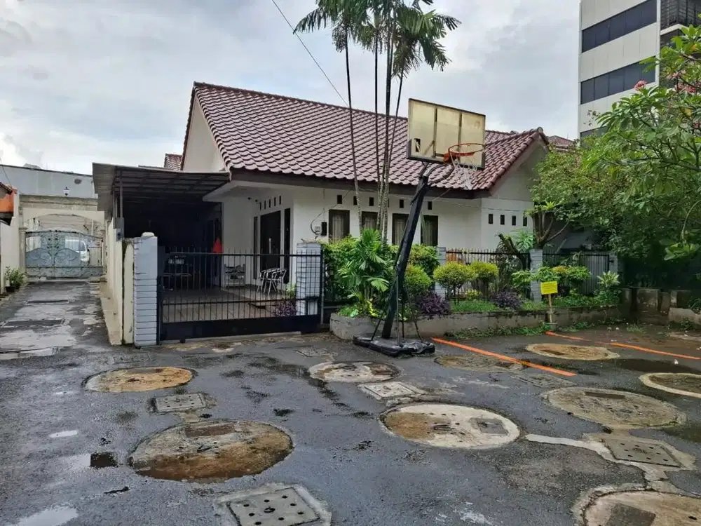 Rumah Strategis di Cilandak Barat Jakarta Selatan