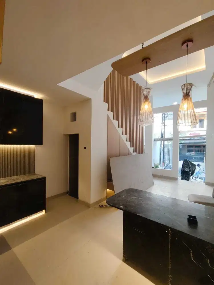 Rumah Baru Asia Baru Duri Kepa Jakarta Barat row 2 mobil