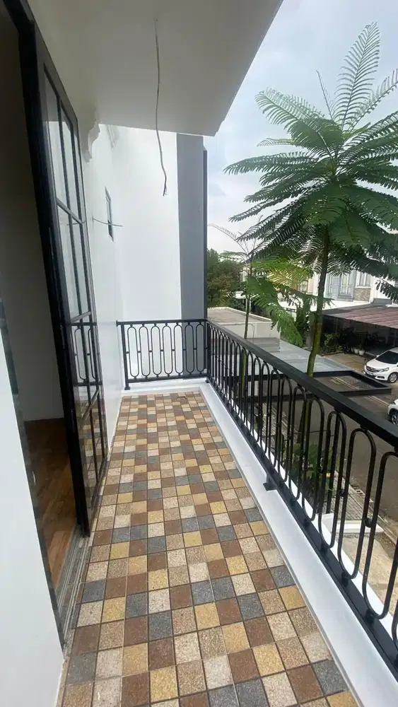 RUMAH CAKEP AMERICAN CLASSIC 3 LANTAI OPSIONAL 4/5/6 KAMAR TIDUR