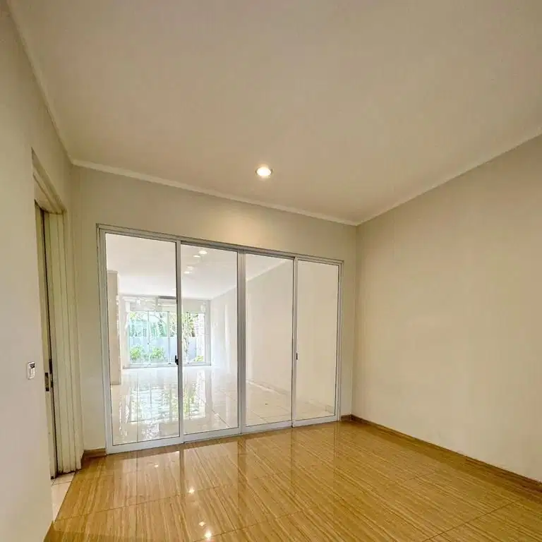 DIJUAL RUMAH de park bsd uk 300 cluster favorit TURUN HARGA