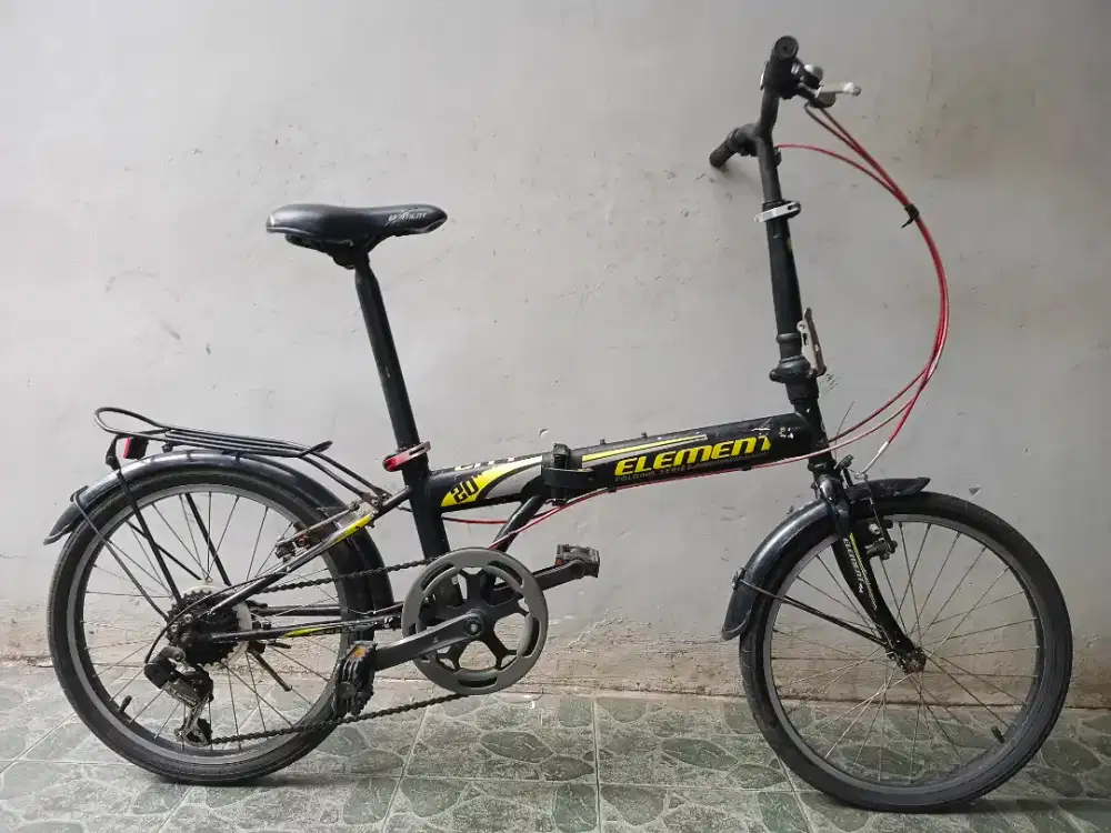 Element city 20 dg 7sp. Siap goes lancar. Tambah speda bisa jg.